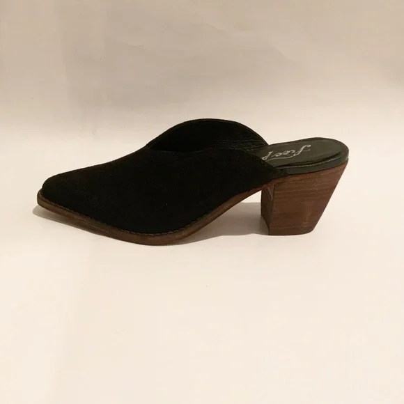 FREE PEOPLE Anya Black Suede Pointed Toe Western Chunky Heel Mules Cowboy Shoes - Picture 7 of 11